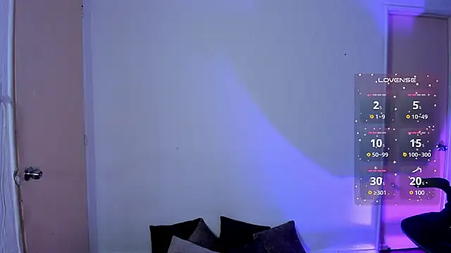 Snapshot of kristen_kassi chatting on March 2025 05:05:02 AM kristen kassi online show from March 2025 05:05:02 AM