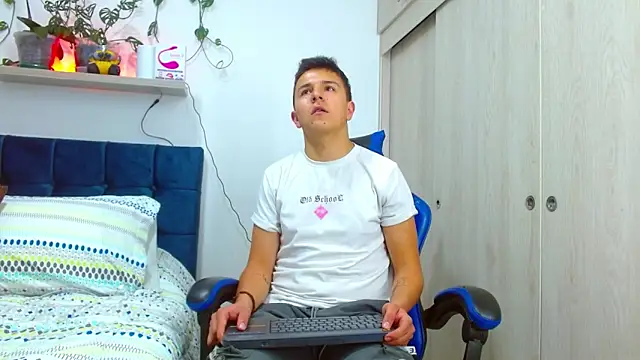 flint ryan online show from February 2026 07:47:02 PM