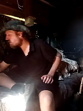 Snapshot of hothippie420 chatting on September 2025 05:47:02 PM hothippie420 online show from September 2025 05:47:02 PM