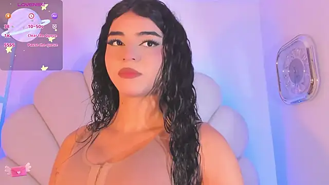 Snapshot of Summer_walkerr chatting on November 2025 12:49:02 PM Summer walkerr online show from November 2025 12:49:02 PM