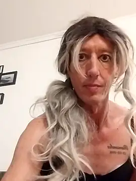 Snapshot of AlexiaXXL chatting on December 2025 05:57:01 AM AlexiaXXL online show from December 2025 05:57:01 AM