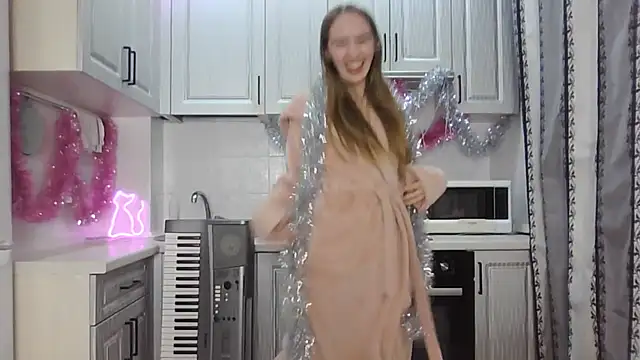 Snapshot of leslie_my_lovee chatting on December 2024 09:55:02 PM leslie my lovee online show from December 2024 09:55:02 PM