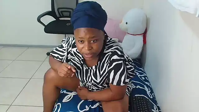 Snapshot of chocolete_candy chatting on December 2025 04:38:01 PM chocolete candy online show from December 2025 04:38:01 PM