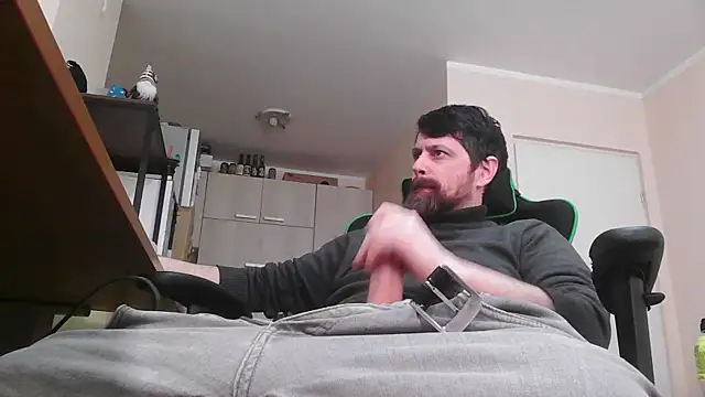 Snapshot of DickStaza chatting on February 2026 02:13:01 PM DickStaza online show from February 2026 02:13:01 PM