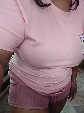 Snapshot of Ivy-09 chatting on February 2026 06:20:01 AM Ivy-09 online show from February 2026 06:20:01 AM