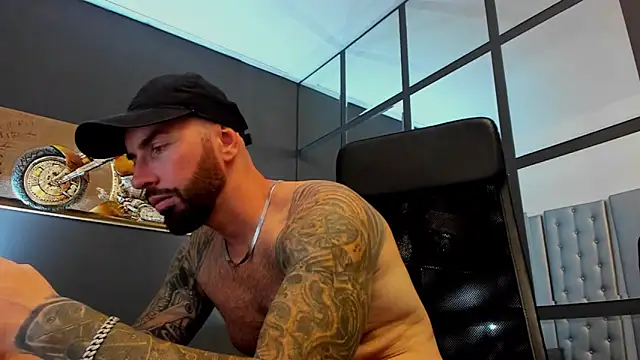 AronGrant online show from September 2025 07:52:01 AM