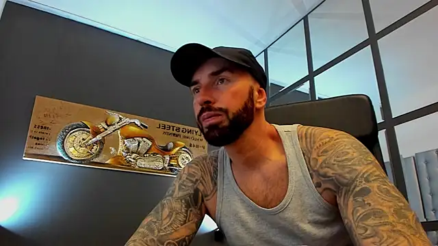 AronGrant online show from November 2025 11:42:01 AM