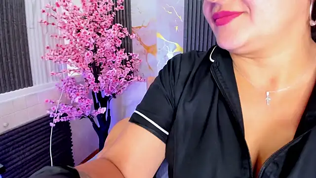 kate evans1 online show from July 2026 04:35:02 PM