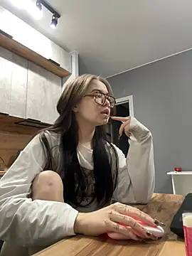 doll lol  online show from February 2025 02:55:02 PM