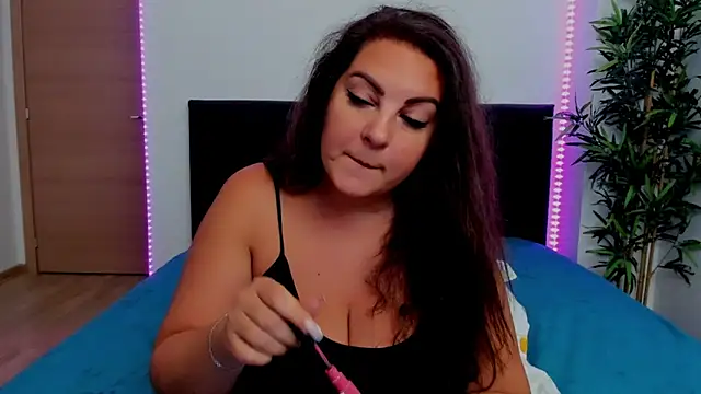 KlaraHope online show from October 2025 09:34:02 PM