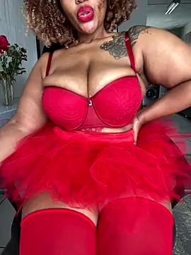 Snapshot of MILL204 chatting on December 2025 07:17:02 AM MILL204 online show from December 2025 07:17:02 AM