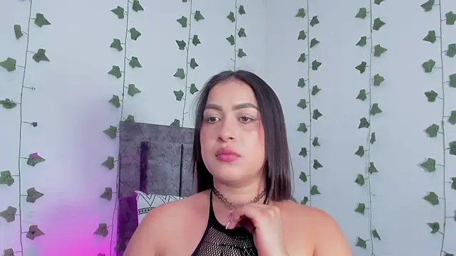 Miaa Garcia online show from August 2026 10:12:01 PM