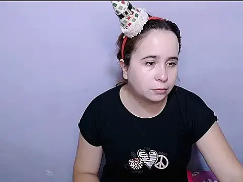 SubLayla01 online show from February 2026 06:15:01 PM