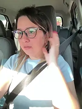 Snapshot of amooraaamoon chatting on November 2025 12:26:01 PM amooraaamoon online show from November 2025 12:26:01 PM