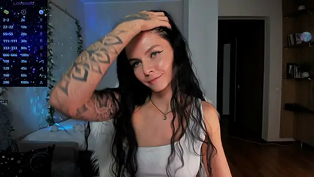 -danae- online show from January 2025 01:31:02 PM