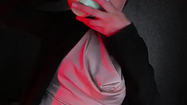 -danae- online show from April 2026 06:10:01 PM