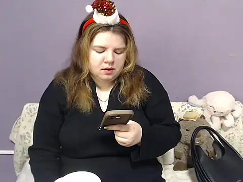 so shy online show from December 2025 07:50:02 AM