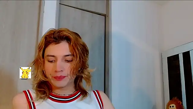 Snapshot of honey_skin chatting on February 2025 08:33:02 AM honey skin online show from February 2025 08:33:02 AM