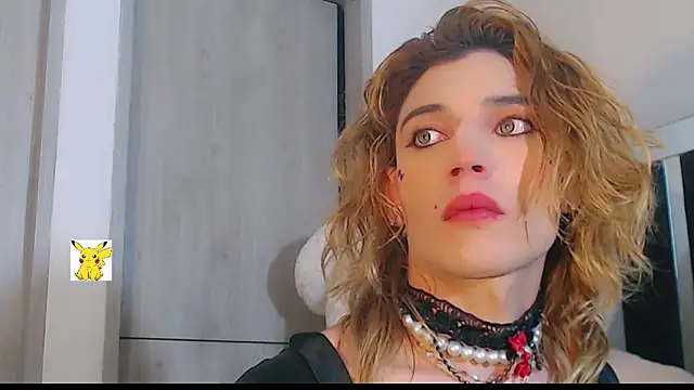 Snapshot of honey_skin chatting on February 2025 02:16:02 PM honey skin online show from February 2025 02:16:02 PM