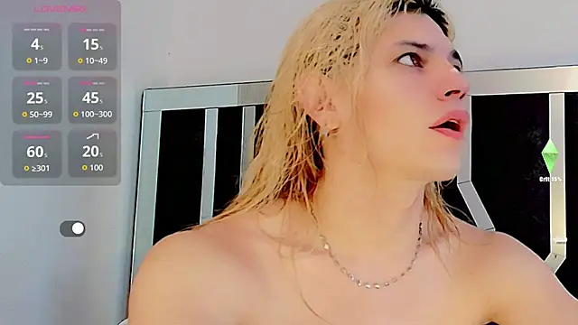 Snapshot of honey_skin chatting on September 2025 02:50:02 PM honey skin online show from September 2025 02:50:02 PM