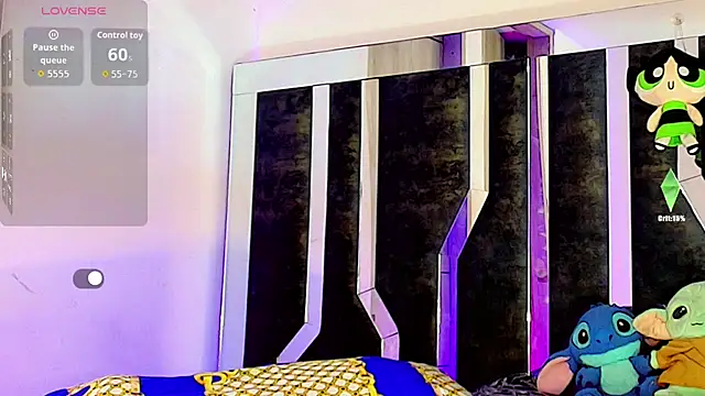 Snapshot of honey_skin chatting on September 2025 10:38:02 AM honey skin online show from September 2025 10:38:02 AM