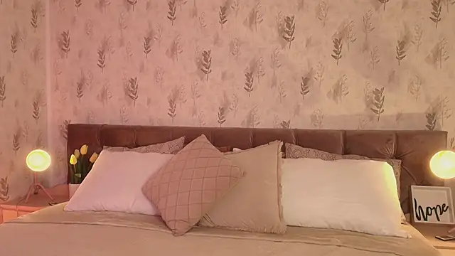 Scolw online show from September 2025 07:49:02 PM