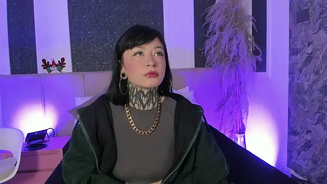 Scolw online show from December 2025 12:14:01 PM