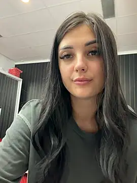 Snapshot of SophiaVilner chatting on April 2026 05:59:02 PM SophiaVilner online show from April 2026 05:59:02 PM