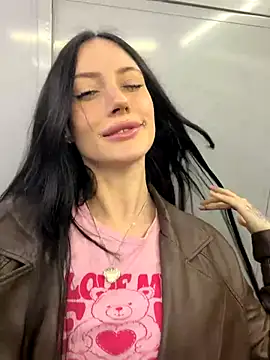 Melissa crazy online show from December 2025 04:23:02 PM