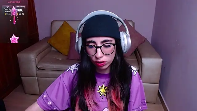 LenaRoses online show from April 2026 09:05:02 PM