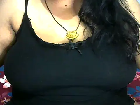 Snapshot of dramebaz_queen chatting on June 2026 06:02:01 PM dramebaz queen online show from June 2026 06:02:01 PM