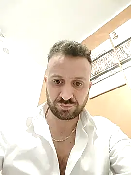 Snapshot of gilera250s chatting on February 2025 08:28:02 PM gilera250s online show from February 2025 08:28:02 PM