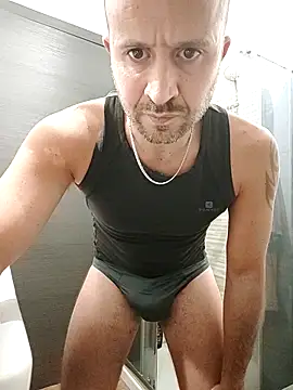 Snapshot of gilera250s chatting on December 2025 07:09:01 PM gilera250s online show from December 2025 07:09:01 PM