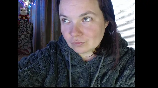 amorelara online show from October 2025 03:00:02 PM