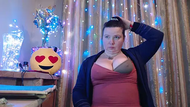 amorelara online show from February 2026 03:02:02 AM