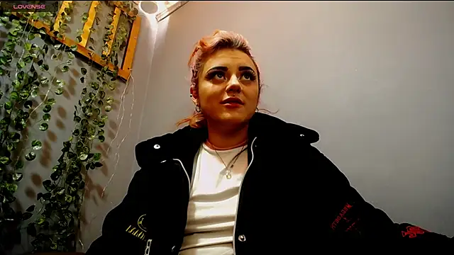 Snapshot of Alaska_atm chatting on December 2024 05:22:02 PM Alaska atm online show from December 2024 05:22:02 PM