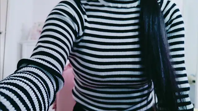 Snapshot of Mana_chan chatting on February 2025 05:38:01 AM Mana chan online show from February 2025 05:38:01 AM