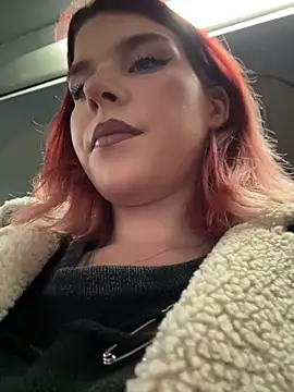 RiriRoseey online show from April 2026 06:44:02 AM