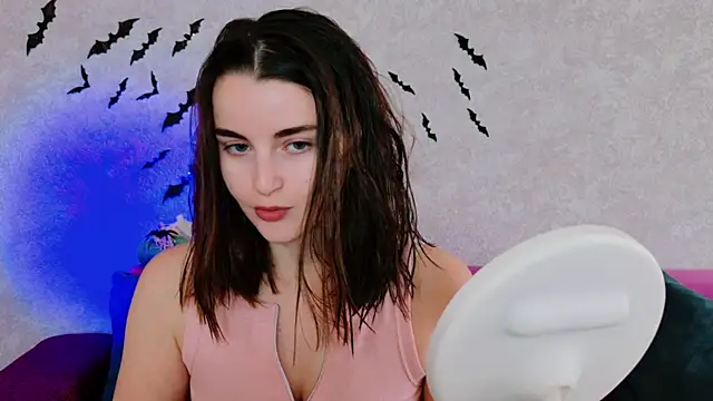 Miss Arwen online show from October 2025 03:32:02 AM