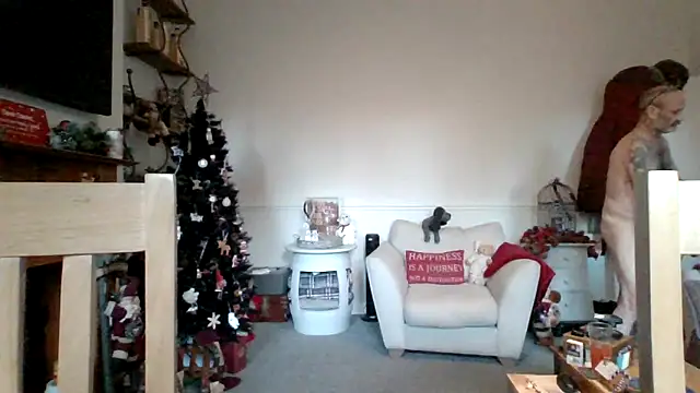 Shyboy817 online show from December 2025 12:43:01 PM