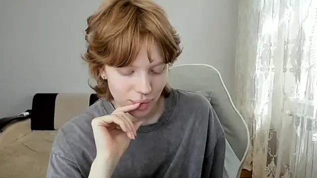 StellaDavis online show from July 2026 11:04:01 AM