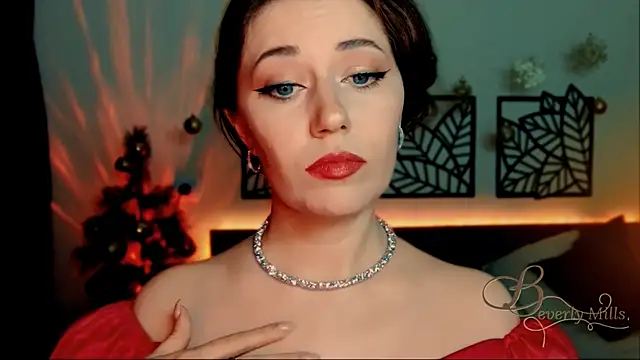 Snapshot of MissBeverlyMills chatting on January 2025 03:28:02 PM MissBeverlyMills online show from January 2025 03:28:02 PM