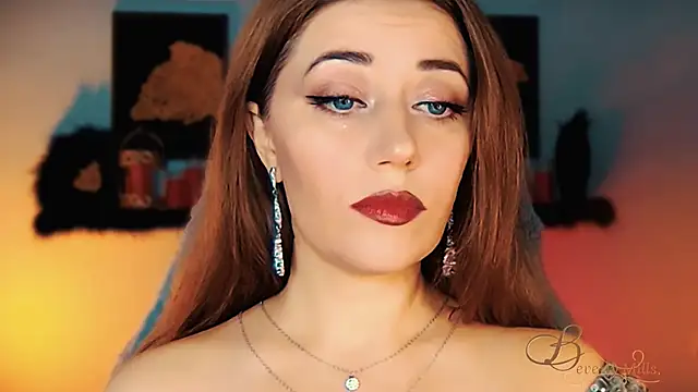 MissBeverlyMills online show from November 2025 02:21:02 AM