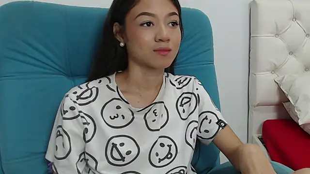 Snapshot of hantonella_ chatting on December 2024 03:04:02 PM hantonella online show from December 2024 03:04:02 PM