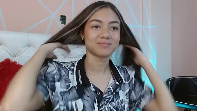 Snapshot of hantonella_ chatting on September 2025 08:10:02 PM hantonella online show from September 2025 08:10:02 PM