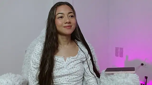 Snapshot of hantonella_ chatting on November 2025 12:37:01 PM hantonella online show from November 2025 12:37:01 PM