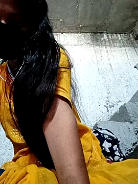 Snapshot of Anushka_Ji chatting on February 2025 03:34:02 AM Anushka Ji online show from February 2025 03:34:02 AM