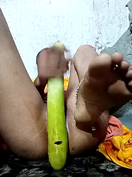 Snapshot of Anushka_Ji chatting on November 2025 04:12:01 AM Anushka Ji online show from November 2025 04:12:01 AM