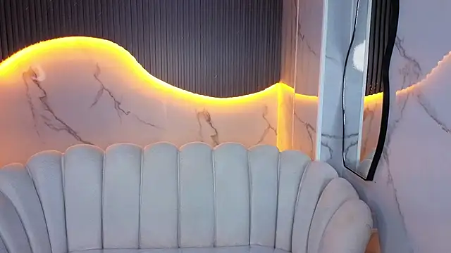 victoria castillo b online show from February 2026 07:51:02 PM