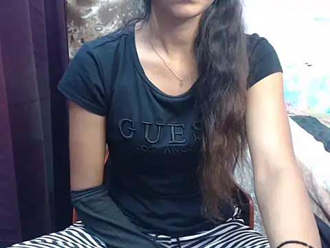 Angel kiyara online show from November 2025 06:52:02 PM